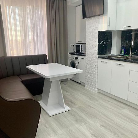 Apartament On Lev Tolstoi 43B! Apartamento Chisináu Exterior foto